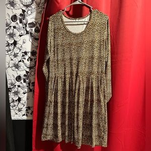 Long sleeve leopard dress